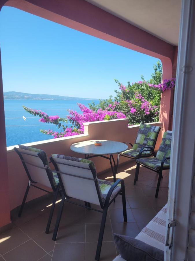 Apartments Coko Omiš Zewnętrze zdjęcie