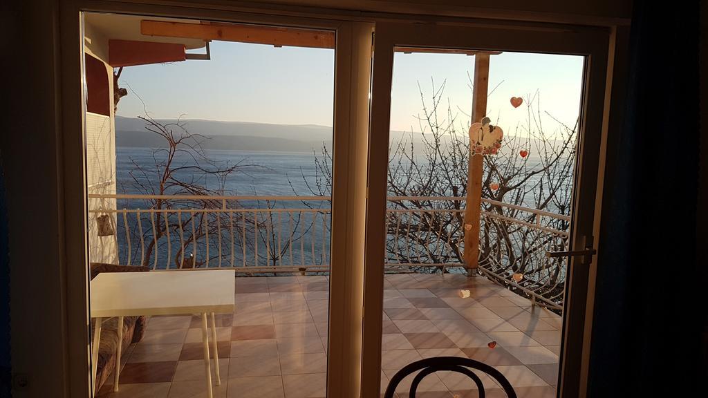 Apartments Coko Omiš Zewnętrze zdjęcie