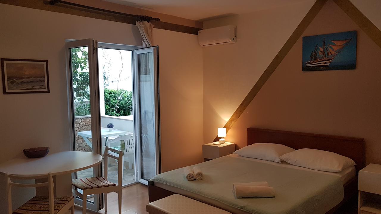 Apartments Coko Omiš Zewnętrze zdjęcie