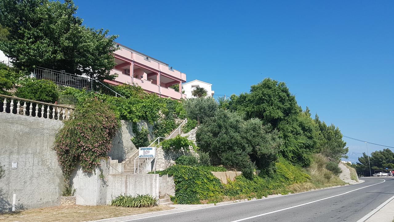 Apartments Coko Omiš Zewnętrze zdjęcie