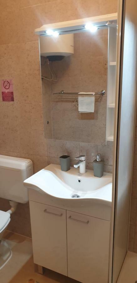 Apartments Coko Omiš Zewnętrze zdjęcie