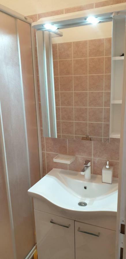 Apartments Coko Omiš Zewnętrze zdjęcie